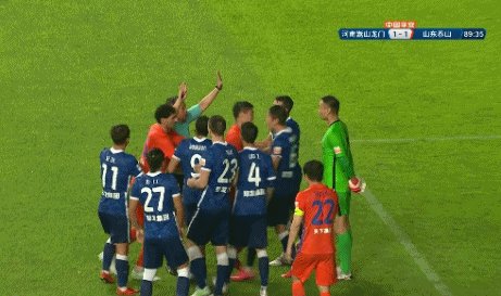 时隔一赛季再现球员罚单 球迷：王上源的处罚太轻